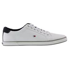 Slip on von vans, stoffsneaker von converse oder laufschuhe von nike oder adidas? Tommy Hilfiger Lace Up Sneaker Herren Weiss Real De