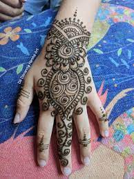 An important part of indian culture, the use of henna has become increasingly popular in the united states, with henna artists providing henna tattoos for weddings, as event entertainment and for other special events. Call Me For A Temporary Henna Tattoo Booking Individual From 10 Up Party For 60 Hr De Danann 0438 774 768 Perth Hand Henna Henna Tattoo Temporary Henna