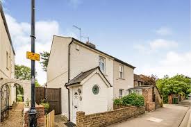 2 bedroom houses for sale. 2 Bedroom Houses To Buy In Slough Primelocation
