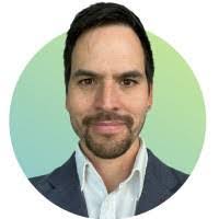 Craig Snell's Instagram, Twitter & Facebook