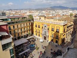 Reizen met het openbaar vervoer naar malaga, dat kan. 15x De Leukste Malaga Tips Alleen Op Reis