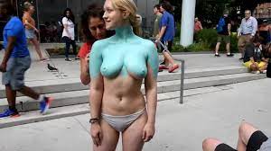 Body painting nudes