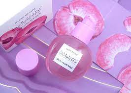 Glow recipe plum plump hyaluronic serum the glow recipe plum plump hyaluronic serum will help your skin feel smooth and plump, just like a freshly picked plum. Glow Recipe Plum Plump Hyaluronic Serum Review The Happy Sloths Beauty Makeup And Skincare Blog With Reviews And Swatches