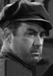 Pursuit to Algiers (1945)