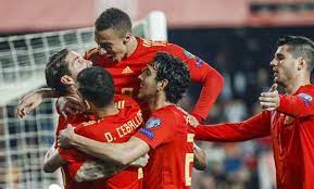 ويواجه منتخب اسبانيا نظيره منتخب السويد يوم اليوم الإثنين ضمن منافسات الجولة الأولي لدور المجموعات من بطولة كأس الأمم الأوروبية. Ghgnusage6knbm