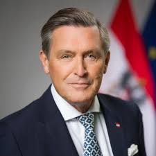 Portrait von Peter Hanke