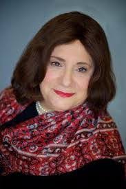 Deanna Broderick's Instagram, Twitter & Facebook