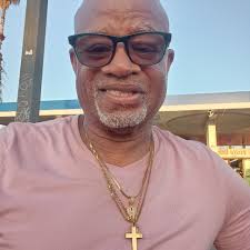 Darryl Hendrix's Instagram, Twitter & Facebook