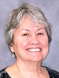 Noelle Dobson's Instagram, Twitter & Facebook