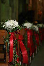 Les Bancs De L Eglise De Saint Emilion Fleuriste Fleurs Mariage Bouquet De Fleurs