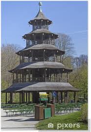 Mit seiner 375 hektar großen grünanlage gehört er zu den größeren parkanlagen der welt. Chinesischer Turm Im Englischen Garten Munchen Poster Pixers We Live To Change