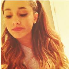 michelle llamas (@28Monos)