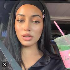 What color season would you classify Cindy Kimberly as? : r/coloranalysis