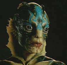 Il règne une lumière verte étrangement liquide dans l'appartement rien de ce qu'on pourra raconter de l'histoire ne doit s'imaginer hors de ce monde irréel comme une ville engloutie sous les eaux. Epingle Par Aetgfusirg Sur Mythical Creatures Personnages Fantastiques Maquillage Effets Speciaux Homme Poissons
