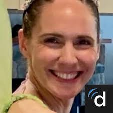 Hilary Gray's Instagram, Twitter & Facebook