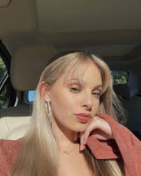 Jocelyn Larson (@jocelynnnicole) • Instagram photos and videos