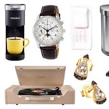So with your help, here are 40 fabulous graduation gift ideas that are gender neutral and perfect for every grad in your life! The Best Gifts For College Graduates Graduation Gifts 2021