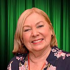 Michelle Ripley's Instagram, Twitter & Facebook