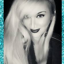 Dina Viola's Instagram, Twitter & Facebook