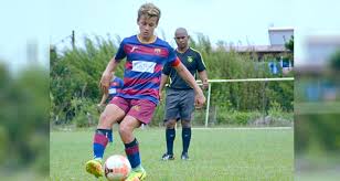 Présentation du centre de formation de l'olympique lyonnais : Video Foot Oscar 15 Ans Rejoint Une Ecole De Champions Lexpress Mu