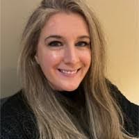 Kerry Alvarez's Instagram, Twitter & Facebook