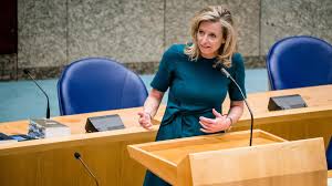 Pieter omtzigt vrouw / pieter omtzigt community facebook. Ollongren D66 Snapt Niet Hoe Functie Elders Op Omtzigt Notitie Kwam Nu Het Laatste Nieuws Het Eerst Op Nu Nl