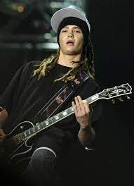 See more ideas about tom kaulitz, tokio hotel, toms. Tokio Hotel Guitarist Falls Ill After Taking Viagra Reuters