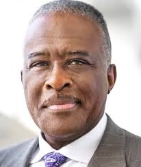 Illinois Chancellor Robert Jones to step down at end of academic year