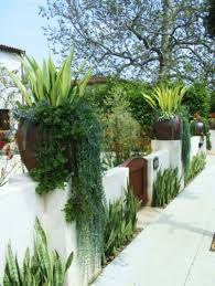 Easy Diy Arizona Backyard Projects Ideas Decomagz Mediterranean Landscaping Luxury Landscaping Succulent Landscape Design
