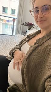 Hello mom/dad! My name is Katia I am from México 🇲🇽, I am 23 years old.  Currently living in City of Aventura. I work as a hostess in a private boat  here.