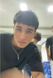 Juan Oyola's Instagram, Twitter & Facebook