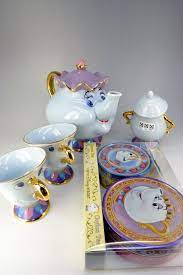 Disney Resort Limited Beauty And The Beast Mrs Potts Pot And Chip Tea Cup Set Disney Decor Disney Home Decor Beauty And The Beast