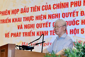 Ông hiện đảm nhiệm các chức vụ tổng bí thư ban chấp hành trung ương đảng cộng sản việt nam; 3nhucacmiq8zem