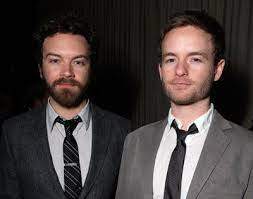 My oldest brother danny plays hyde on that 70's show. Danny Masterson And Christopher Masterson Ooohhhhhh My Christopher Masterson Celebrity Siblings Masterson