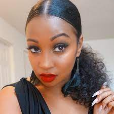 Below the hooters, there is a large elegant tattoo, further emphasizing the babe's tiny waist. Cocobecky On Instagram Vanity Raine Colouredraine Natural Hair Styles Sleek Hairstyles Sleek Ponytail