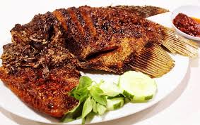 Tak perlu khawatir, resep berikut tergolong mudah kamu praktikkan. Resep Ikan Bakar Gurame Dan Cara Membuatnya Adakuliner Com