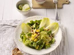 Ananas Endivien Salat Mit Nussen Rezept Chicoree Rezepte Rezepte Salat Rezepte Vegetarisch