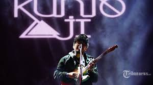 Finden sie jetzt zuverlässige informationen Chord Gitar Dan Lirik Lagu Rehat Kunto Aji Kunci Gitar Mudah Dimainkan Tribunnews Com Mobile