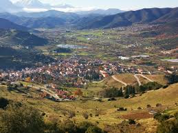 Ο τουριστικός και επαγγελματικός οδηγός για τα καλάβρυτα. A3io8eata Kalavrita Explore