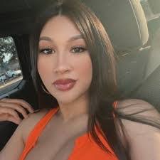 Janet Delgado's Instagram, Twitter & Facebook