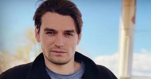 Inside Emmerdale's Lawrence Robb's long-term relationship with famous  girlfriend Joanne