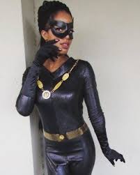 Berry's cat costume at least resembles a cat in the mask. Catwoman 66 Eartha Kitt Cosplayer Dramatikosp Tumbex