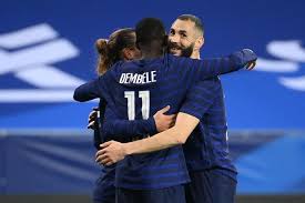Didier deschamps a livré mardi le nom des 26 bleus qui joueront. Euro 2021 Pour Son Retour Karim Benzema Ne Marque Pas Mais Inspire Les Bleus