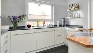 Sehr dünne beschichtung, mechanisch nicht. Kuchenfronten Infos Zu Material Design Preissegment