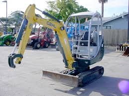 Gehl 223 Mini Excavator