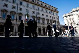 Pressing sul Decreto Lavoro, nel mirino il rinnovo dei contratti