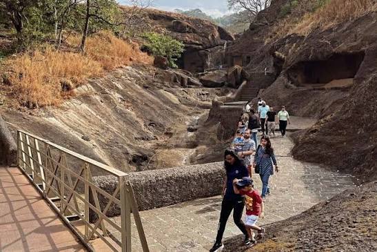 1 Day Sanjay Gandhi National Park + Kenheri Caves + Lion Safari - Staybook