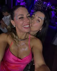 Y está bailando mi corazón 🫀✨ Mucha risa pa' que nada nos duela, mate,  ruta, musiquita y él, mi ahijado & mi hno del cora @germanrossi20 🫶🏽 . .  🪭 Mi Abanico