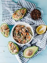 1001 Idees Pour Apero Dinatoire Chic Ou Entree Avec Avocat En 2020 Idee Apero Dinatoire Avocat Farci Aperitif Vegetarien