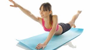 5 Ejercicios Para Entrenar Pierna Abdomen Y Gluteos En Casa